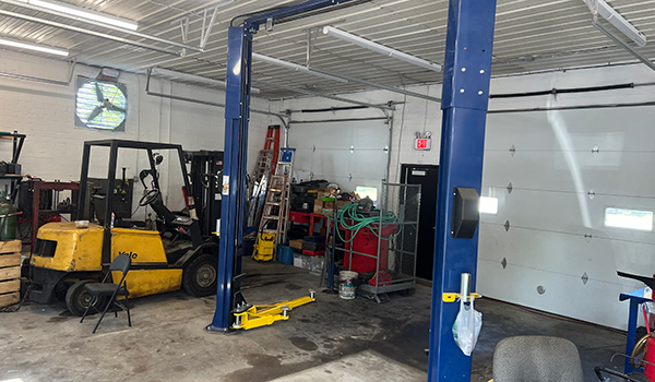 Auto Services Shop | Tow Lot